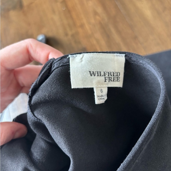 Aritzia Wilfred free suede dress - Picture 3 of 3